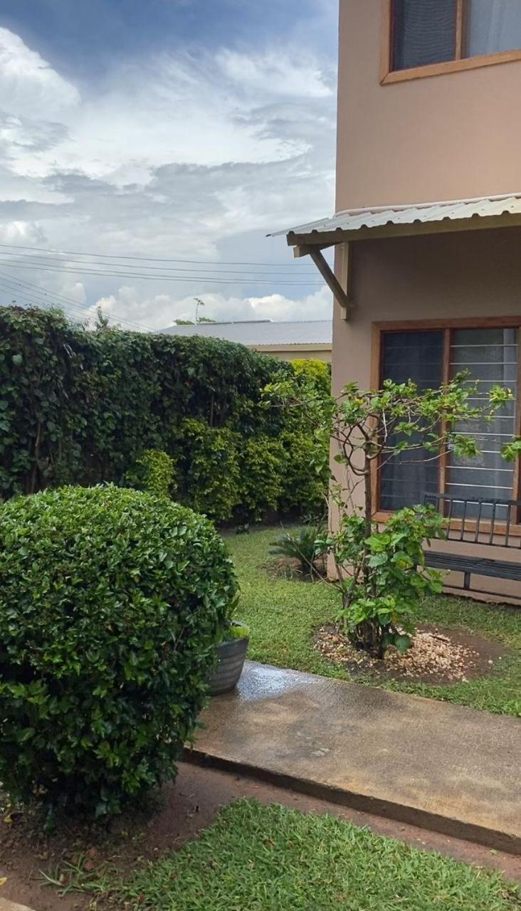 Sanctuary Aparthotel-Ac-Garden- Solar-Wi-Fi -Firepit-Park-Carport Lusaka Luaran gambar